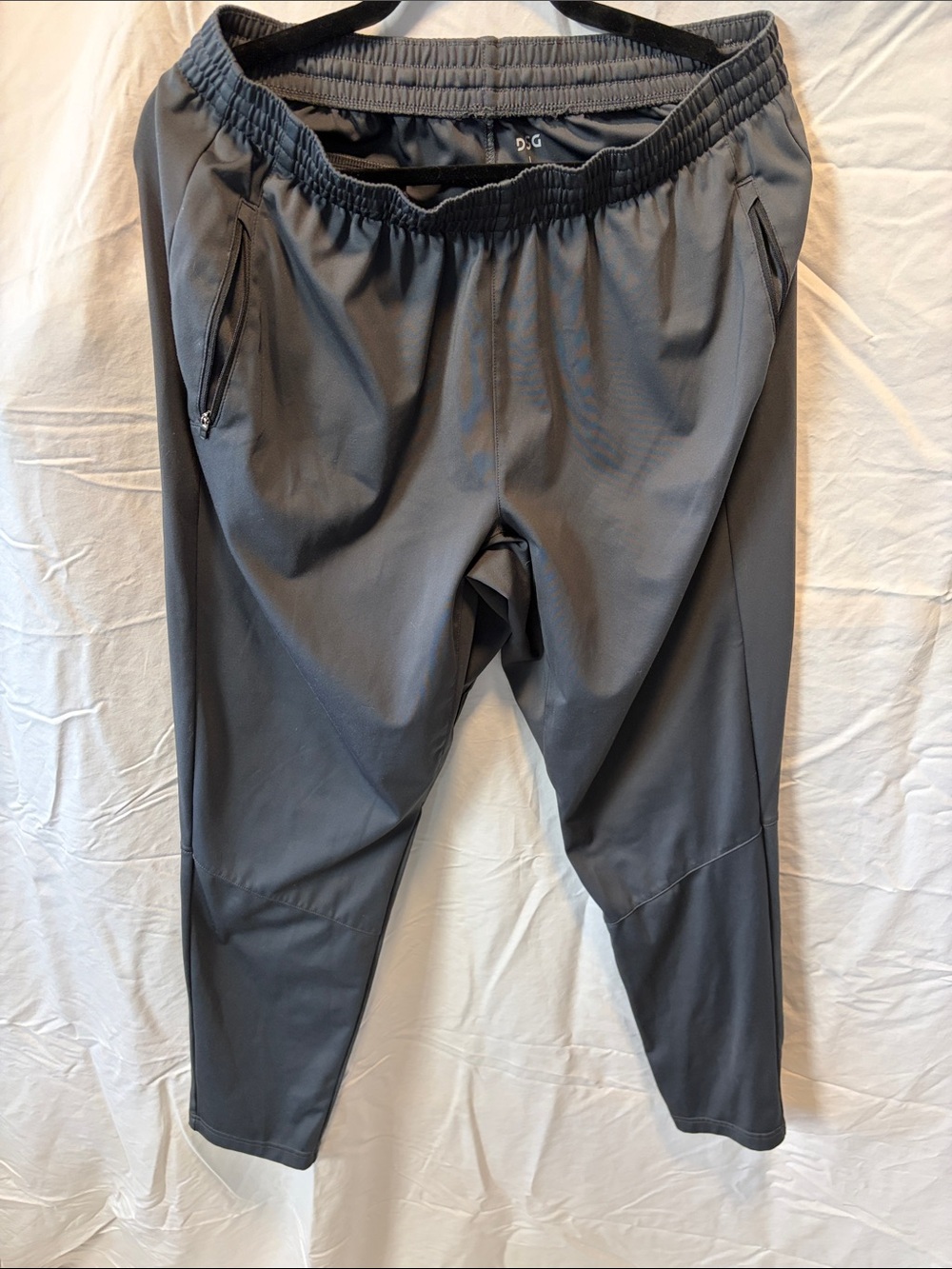 D&G Men's Dark Gray Performance Joggers